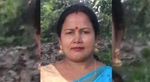 020 1 শিক্ষক যমুনা রাণীর বিরূদ্ধে অনিয়মিত উপস্থিত হওয়ার অভিযোগ 