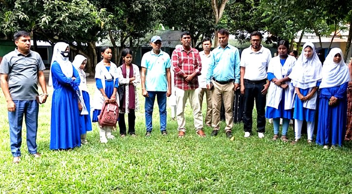06 26 মিরপুর মাধ্যমিক বালিকা বিদ্যালয়ে পরিচ্ছন্ন অভিযান