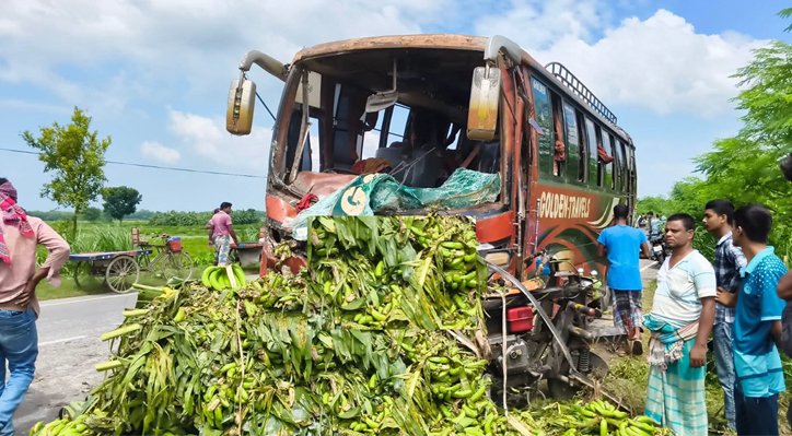 কুষ্টিয়ায় বাস-নছিমনের মুখোমুখি সংঘর্ষে নিহত এক, আহত অন্তত ২০ জন
