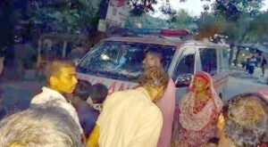 09 4 কুষ্টিয়ায় অ্যাম্বুলেন্সের চাপায় ৮ বছরের শিশুর মৃত্যু, গাড়ি আটক