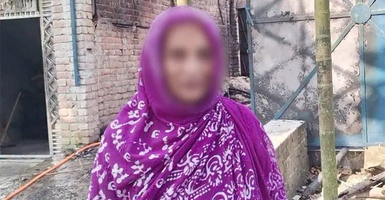 12 24 বাড়ি থেকে তুলে নিয়ে ৬৫ বছরের বৃদ্ধাকে গ্রেফতার দেখাল পুলিশ