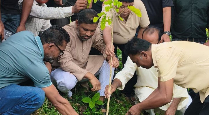 বিএনপির প্রতিষ্ঠাবার্ষিকী উপলক্ষে কুষ্টিয়া রেনউইক বাঁধে বৃক্ষরোপণ 2 বিএনপির প্রতিষ্ঠাবার্ষিকী উপলক্ষে কুষ্টিয়া রেনউইক বাঁধে বৃক্ষরোপণ 16 1 বিএনপির প্রতিষ্ঠাবার্ষিকী উপলক্ষে কুষ্টিয়া রেনউইক বাঁধে বৃক্ষরোপণ