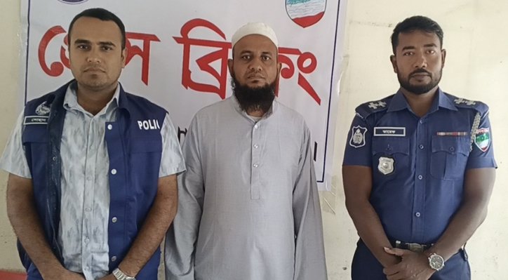 01 21 দৌলতপুরে ৯ বছরের শিশুকে ধর্ষণচেষ্টার অভিযোগ 