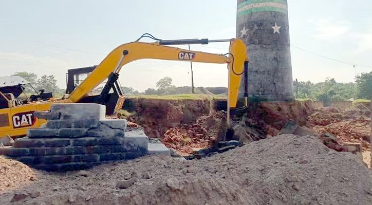 04 26 ভেড়ামারায় অবৈধ ইটভাটায় পরিবেশ অধিদপ্তরের অভিযান  