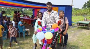 04 7 ফেসবুকের কল্যাণে কেউ ফিরে পেলেন ভ্যান-কেউবা অর্থ