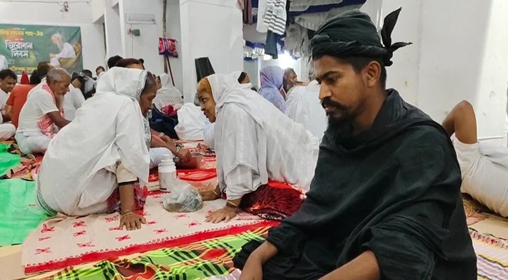 বিসিএস ক্যাডার হওয়ার স্বপ্ন থেকে আখড়ার সাধুজীবন 06 19 বিসিএস ক্যাডার হওয়ার স্বপ্ন থেকে আখড়ার সাধুজীবন