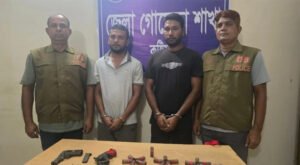 15 4 কুষ্টিয়ায় দুই পিস্তল ও গুলিসহ আটক ২