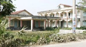 16 9 কোটি টাকার ইউপি ভবন এখন মাদকসেবীদের অভয়ারণ্য
