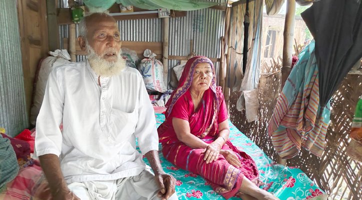 বীরনিবাসের আশায় মুক্তিযোদ্ধার ঠাঁই বারান্দায় 3 বীরনিবাসের আশায় মুক্তিযোদ্ধার ঠাঁই বারান্দায় 19 9 বীরনিবাসের আশায় মুক্তিযোদ্ধার ঠাঁই বারান্দায়