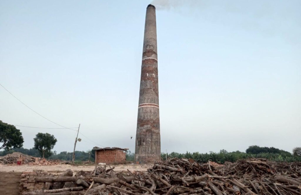 কুষ্টিয়ায় ১শ’ ৫৫ অবৈধ ইটভাটা! 3 কুষ্টিয়ায় ১শ’ ৫৫ অবৈধ ইটভাটা! 22 3 কুষ্টিয়ায় ১শ’ ৫৫ অবৈধ ইটভাটা!